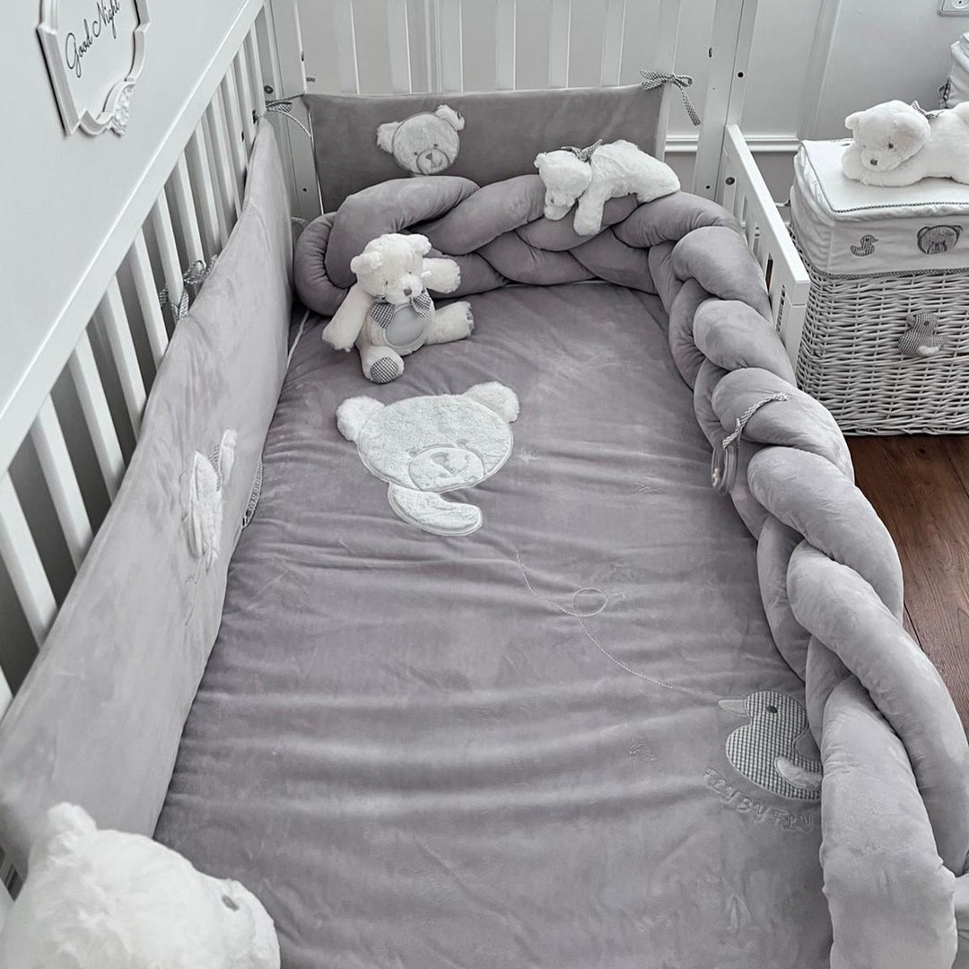 Bedding set for a baby bed / convertible bed - gray