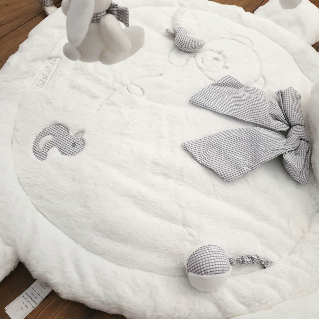 Rabbit playmat - white