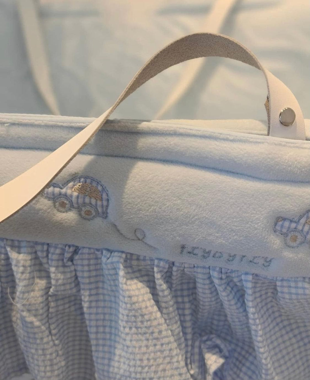 Baby crib - blue