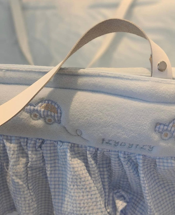 Baby crib - blue