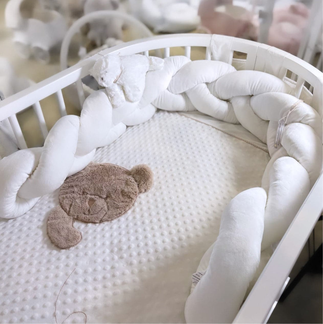 3D bear braided crib bumper - white & beige