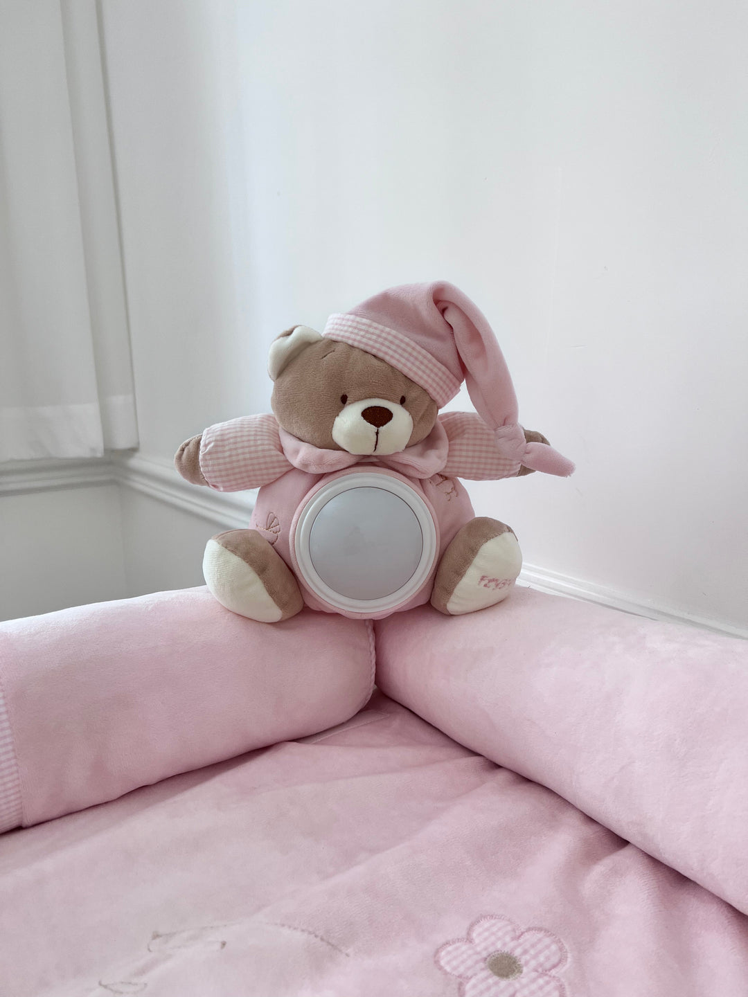 Bear night light - pink